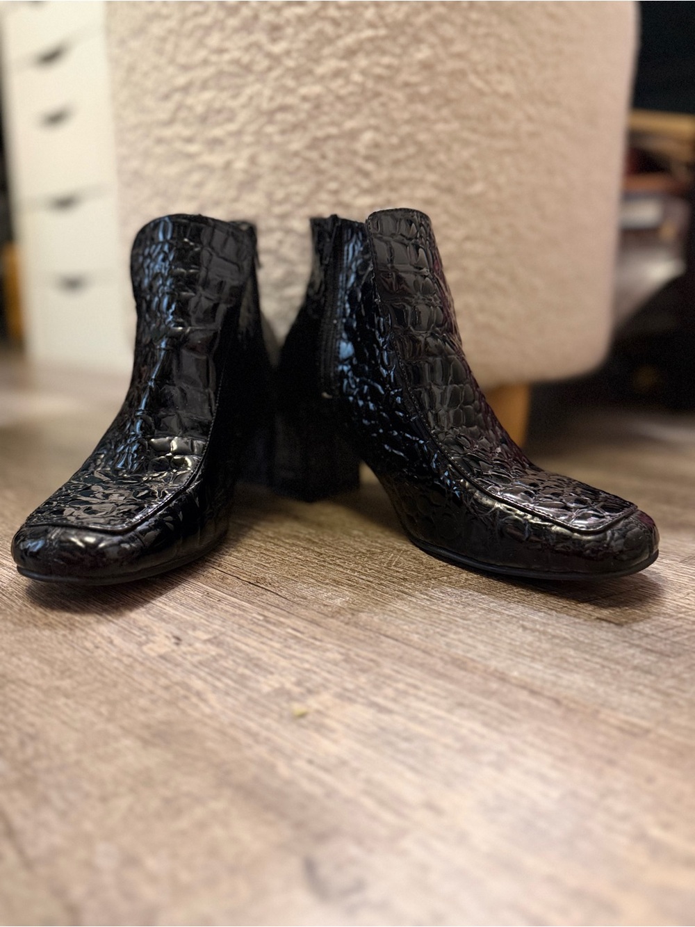 Stefani Black Croc Embossed Ankle Boots Size 8M Y2K Block Heel